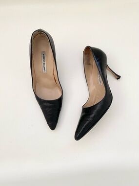 Manolo Blahnik Black Croc-Embossed Pointed Pumps